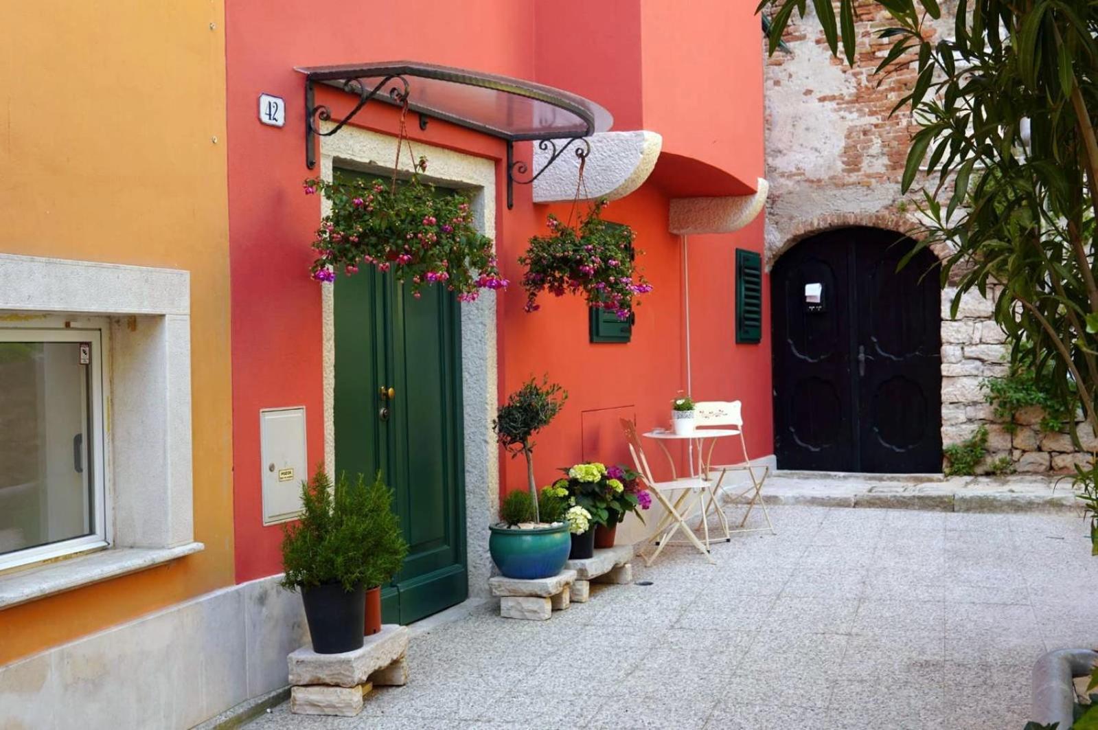 Old Town Seabreeze Residence Rovinj Bagian luar foto