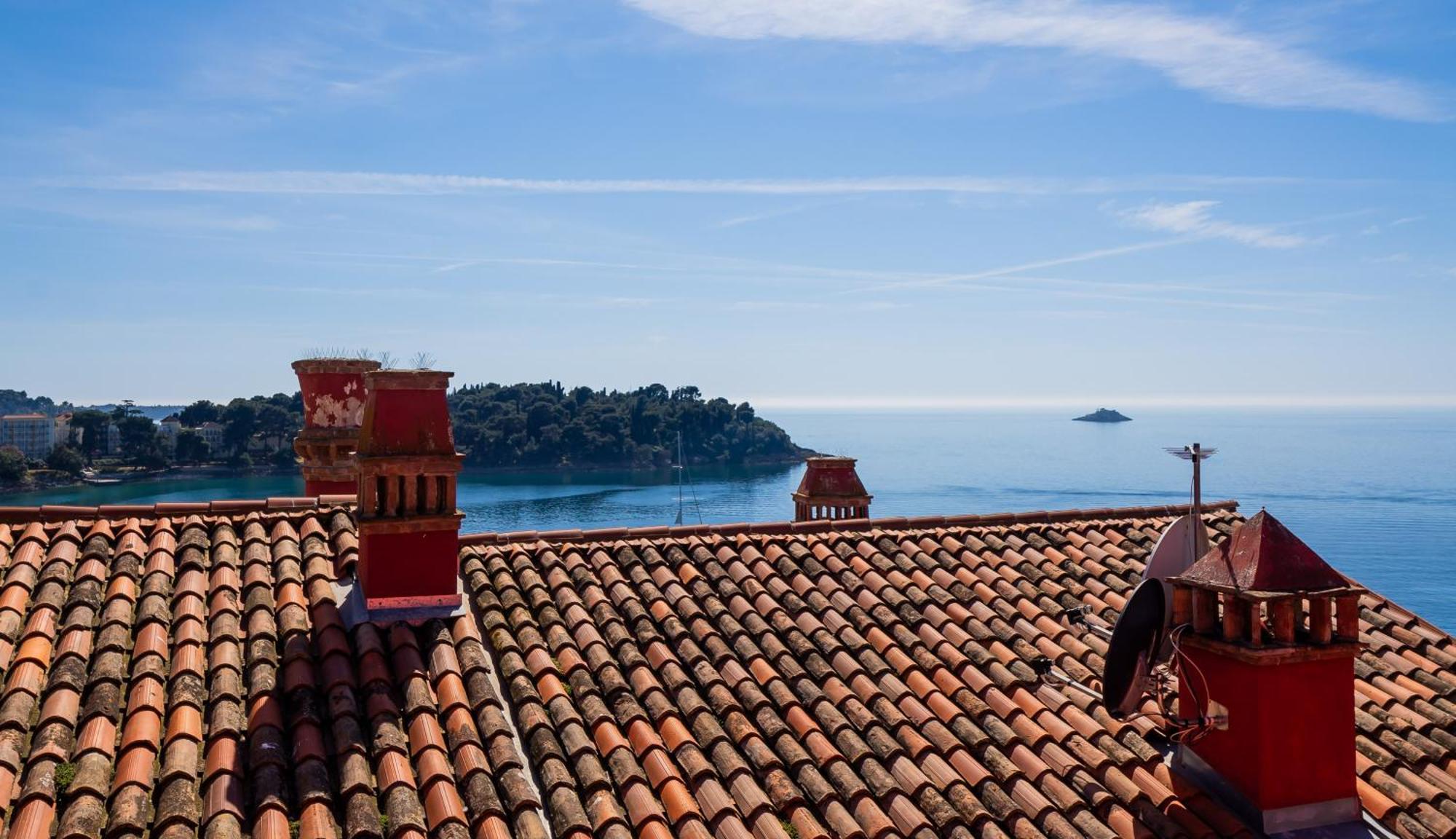 Old Town Seabreeze Residence Rovinj Bagian luar foto