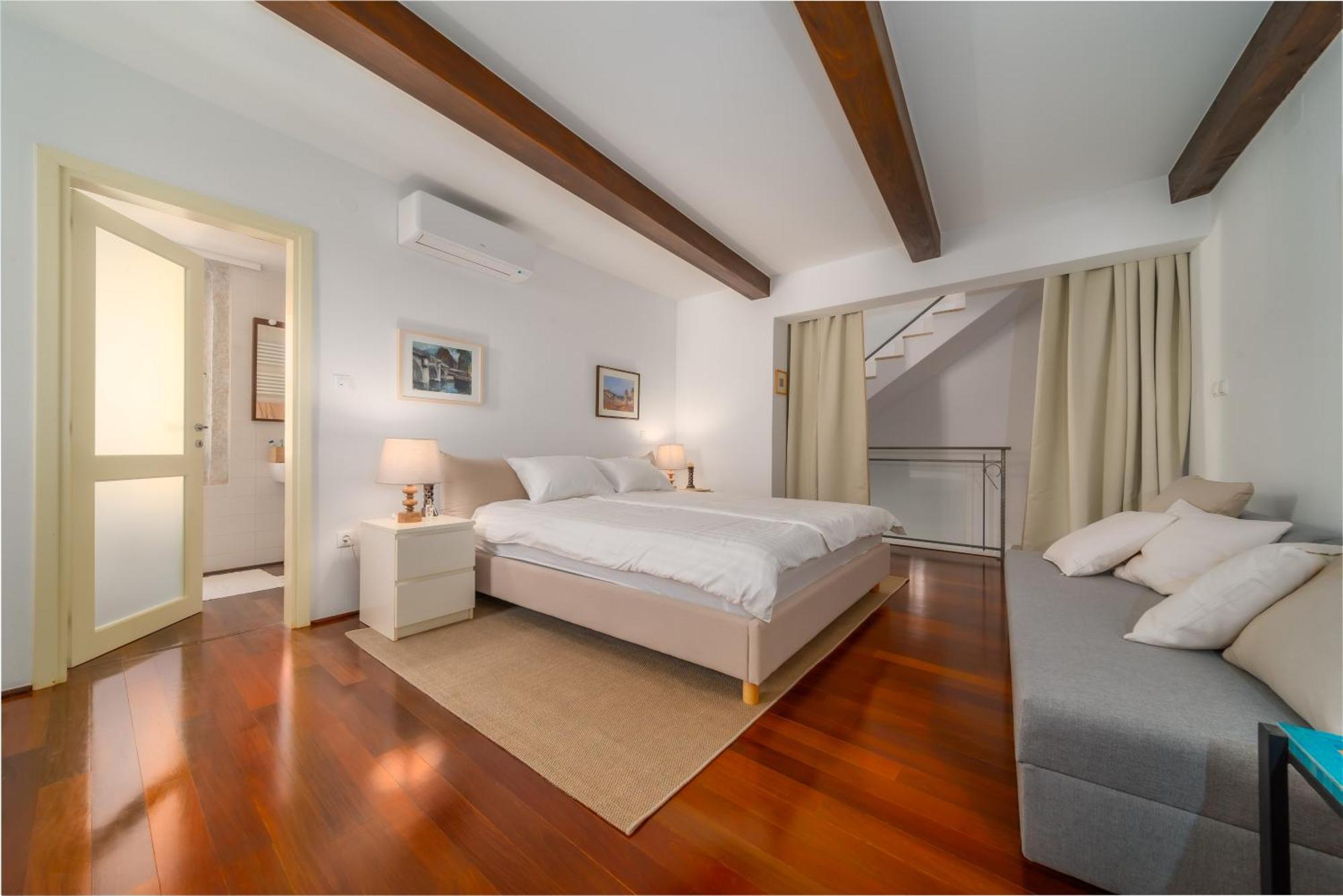 Old Town Seabreeze Residence Rovinj Bagian luar foto