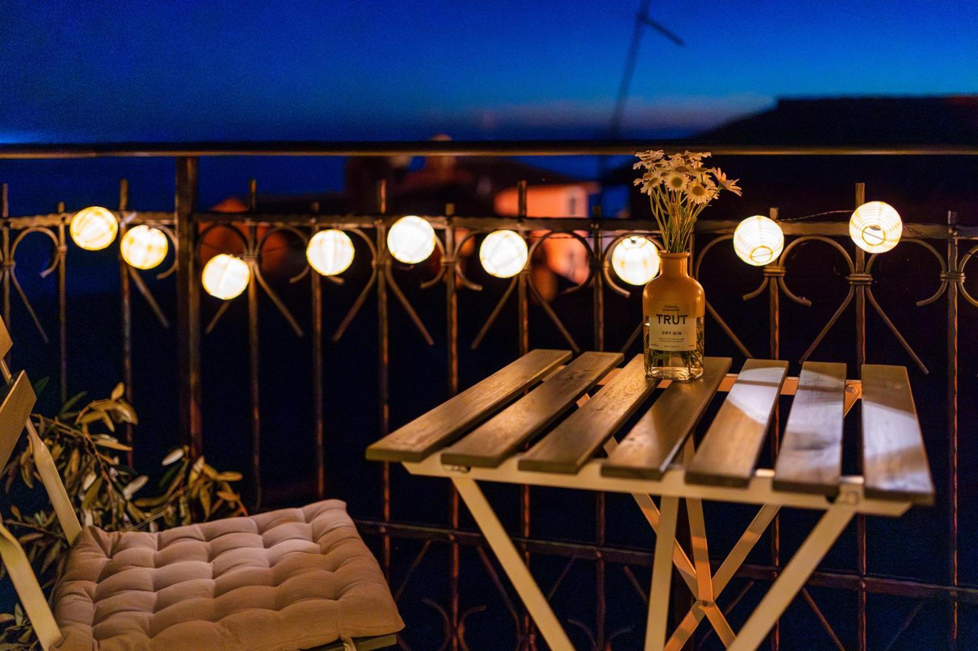 Old Town Seabreeze Residence Rovinj Bagian luar foto